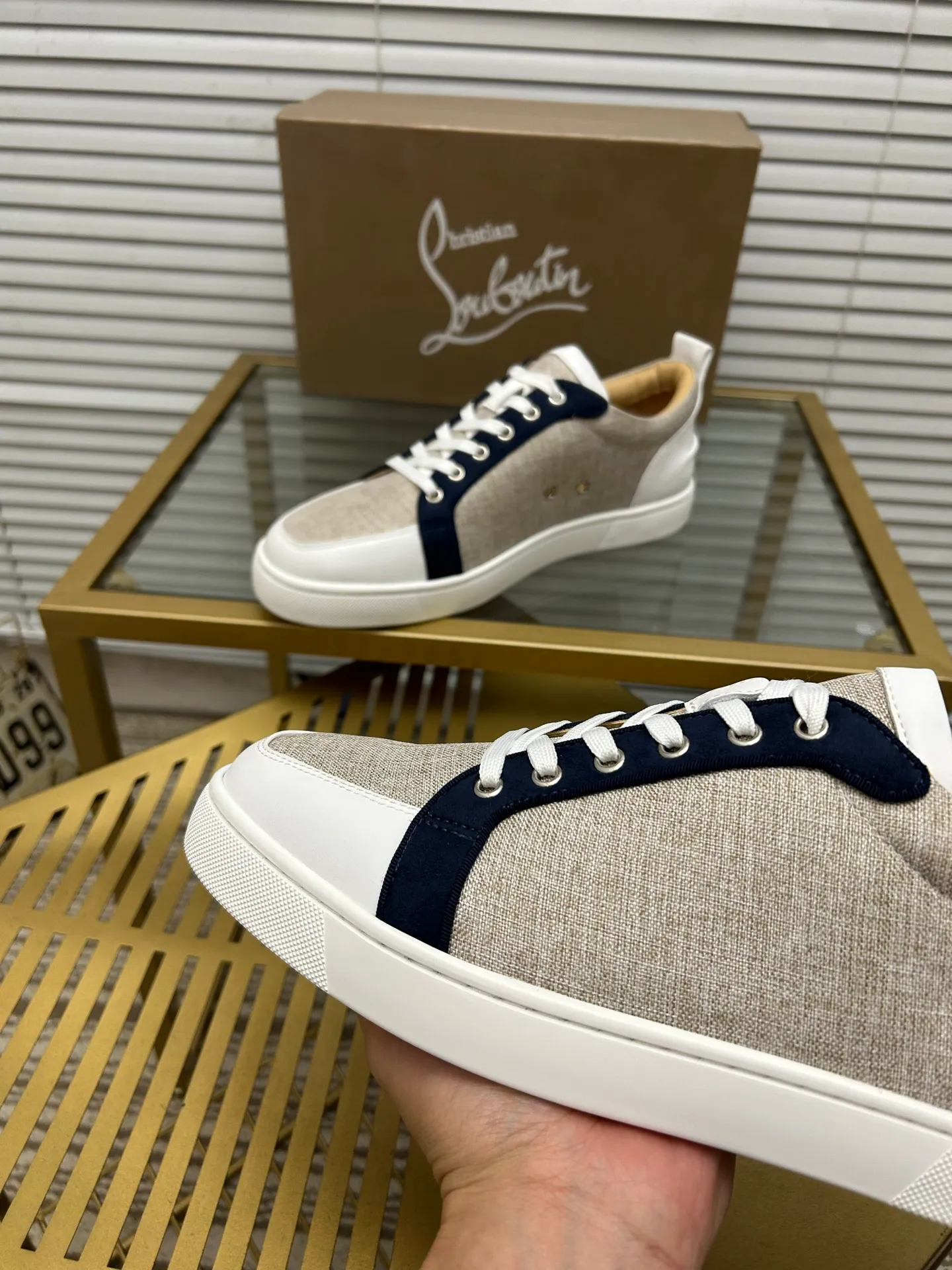(Customized model) Ex-factory price is 480. christian louboutin (CL red sole shoes) counter series, casual sneakers for couples 📢 📢 📢 Exclusive hot style release 🎈🎈💪 Movable latex feet 👻 Finished outsole line [Proud] 😝Female 35-40# Male 38#-46, global supply😝 [Top version]: Original imported genuine leather upper, top original leather lining, original molded TPU outsole, original 1:1 detail processing, original shoe last,